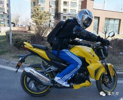 摩托家／聊聊我曾經(jīng)的最愛，08款杜卡迪ducati 696