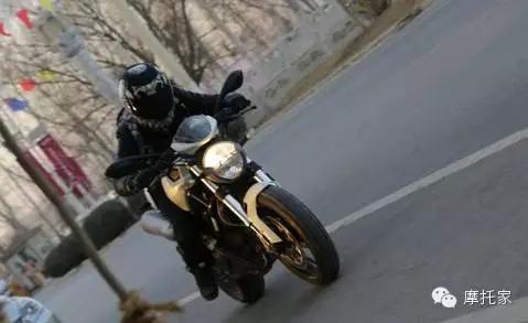 摩托家／聊聊我曾經(jīng)的最愛，08款杜卡迪ducati 696