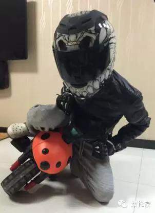 摩托家／聊聊我曾經(jīng)的最愛，08款杜卡迪ducati 696