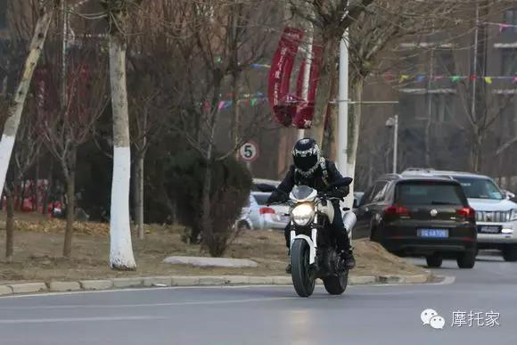 摩托家／聊聊我曾經(jīng)的最愛，08款杜卡迪ducati 696