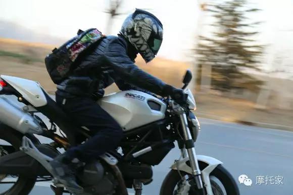 摩托家／聊聊我曾經(jīng)的最愛，08款杜卡迪ducati 696