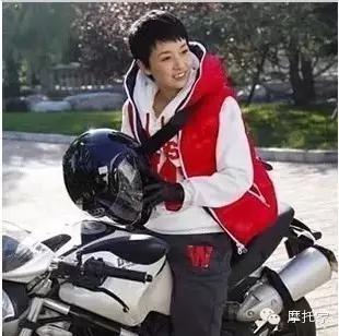 摩托家／聊聊我曾經(jīng)的最愛，08款杜卡迪ducati 696
