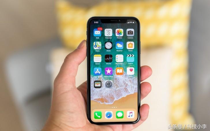 iPhoneX價(jià)格再度狂跌，256G版直降1700元，現(xiàn)在值得入手？