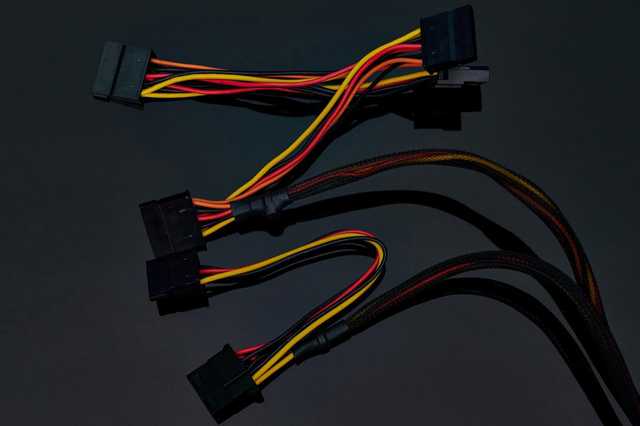 經(jīng)典延續(xù)的80PLUS白金雙認證電源:航嘉WD650P評測