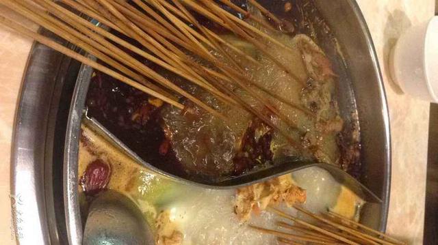 你絕對(duì)都吃過！鄭州這六家老牌火鍋店，傣妹佰人王太接地氣！