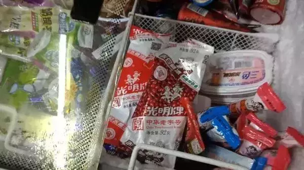 伊利每益添上線新品；可口可樂與百威英博運(yùn)用區(qū)塊鏈技術(shù)